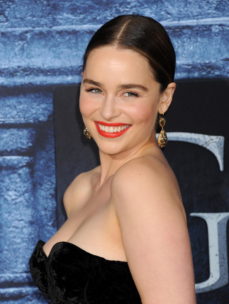 Emilia Clarke Nue