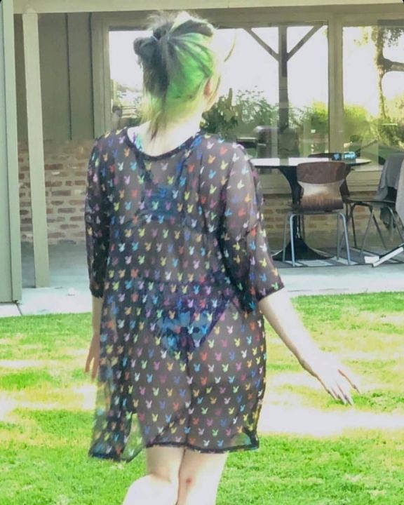 Billie Eilish nue