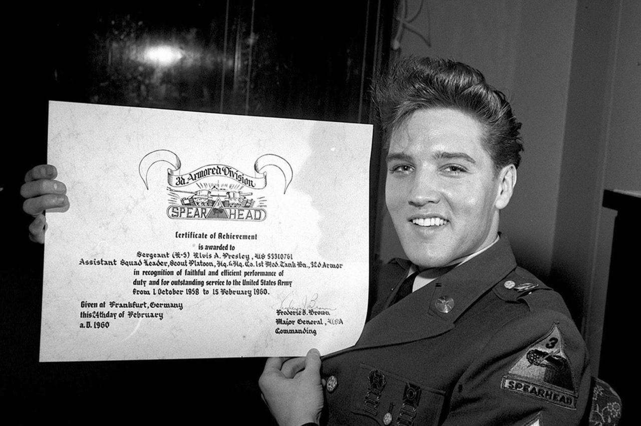 Elvis Presley : photos de sa vie