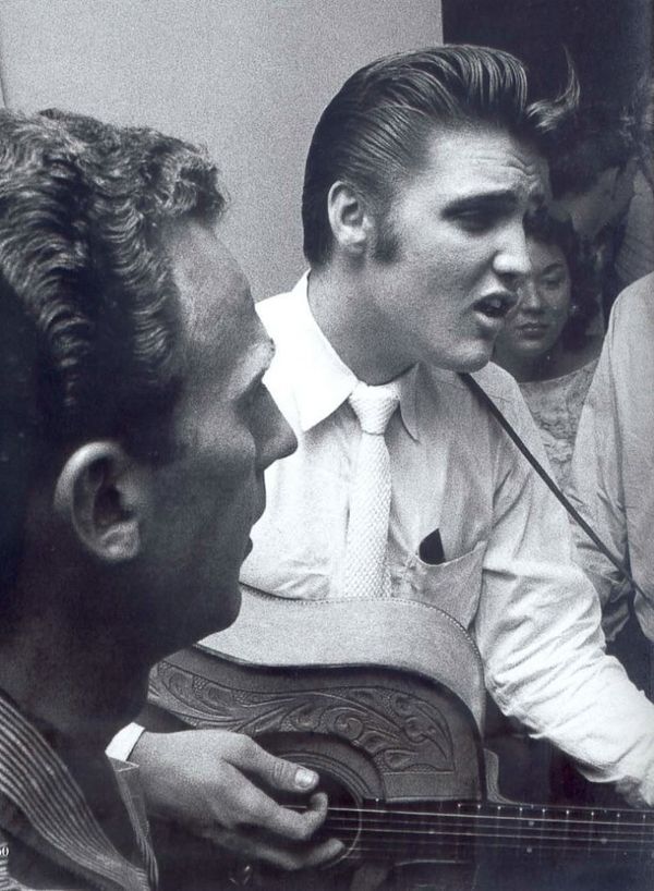Elvis Presley : photos de sa vie