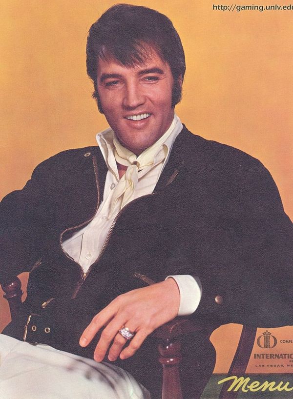 Elvis Presley : photos de sa vie