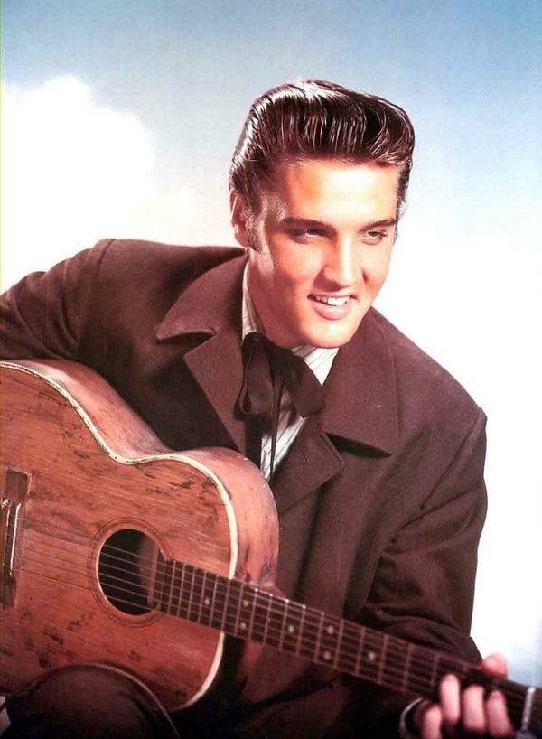Elvis Presley : photos de sa vie