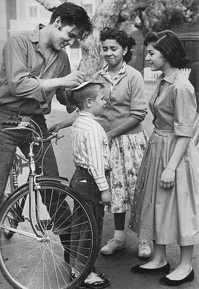 Elvis Presley : photos de sa vie