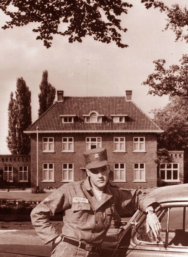 Elvis Presley : photos de sa vie