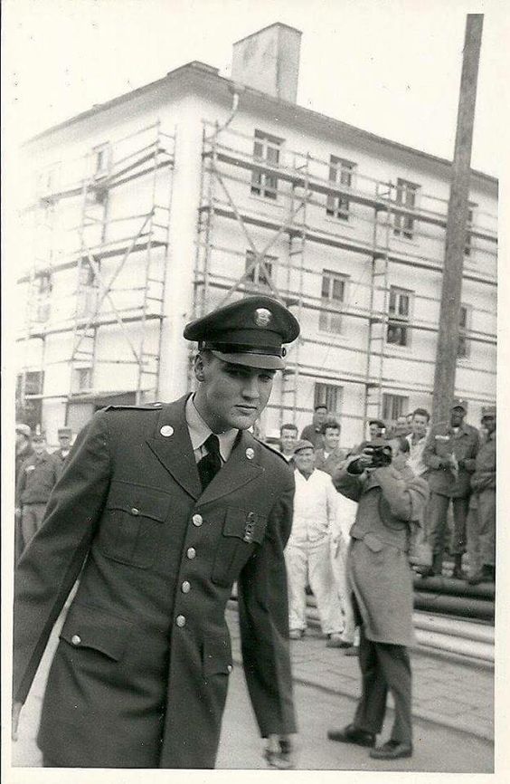 Elvis Presley : photos de sa vie