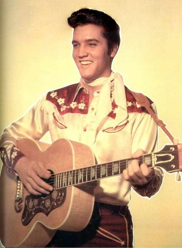 Elvis Presley : photos de sa vie