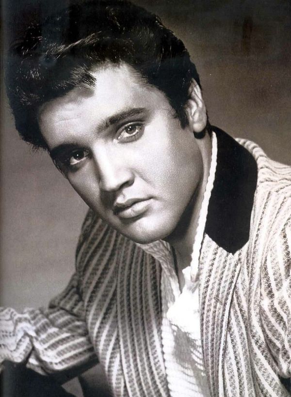 Elvis Presley : photos de sa vie