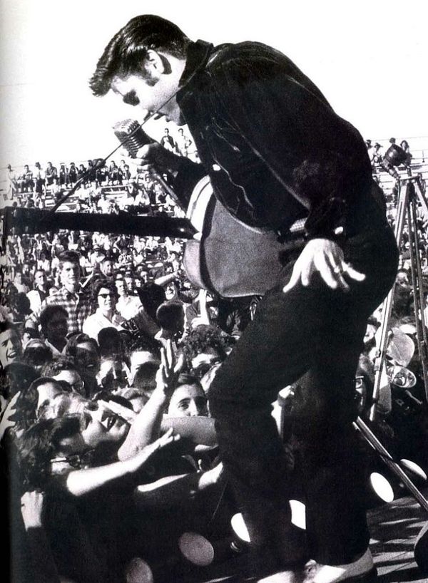 Elvis Presley : photos de sa vie