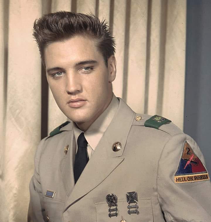 Elvis Presley : photos de sa vie