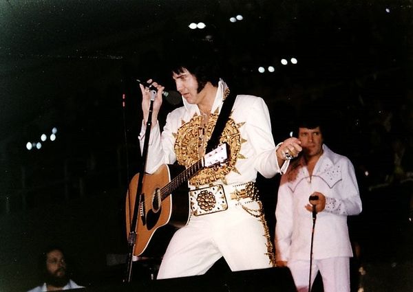 Elvis Presley : photos de sa vie