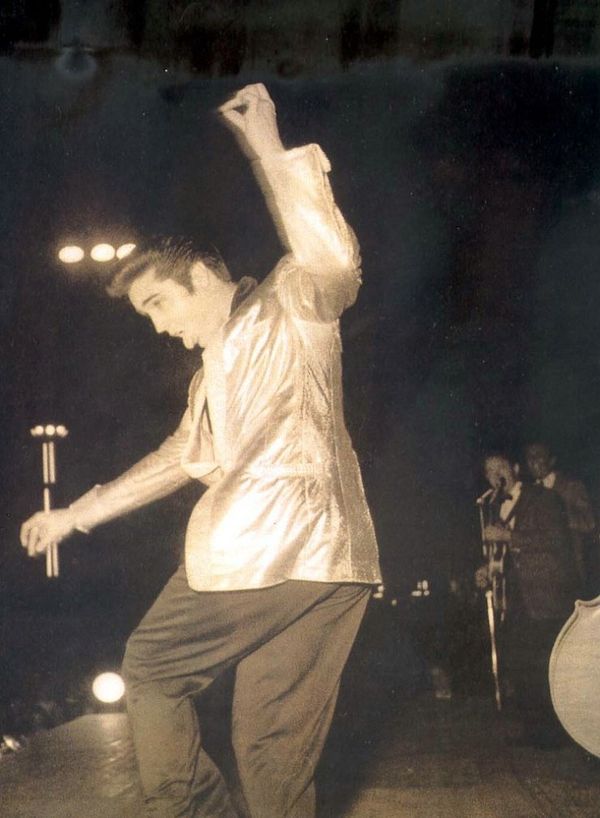 Elvis Presley : photos de sa vie