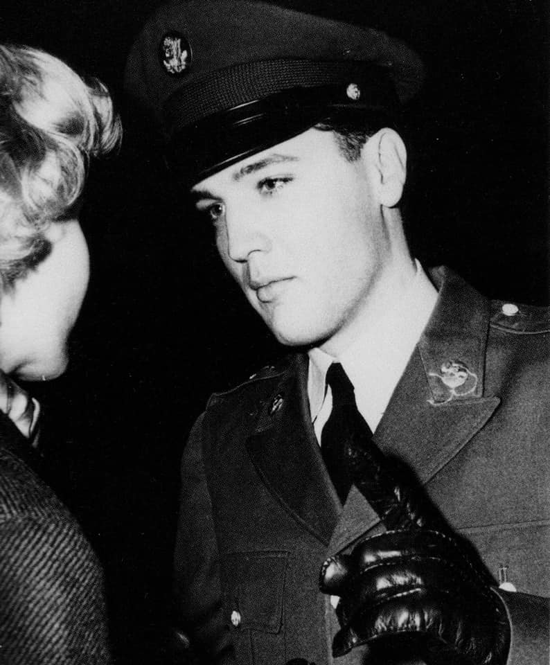 Elvis Presley : photos de sa vie