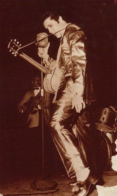 Elvis Presley : photos de sa vie