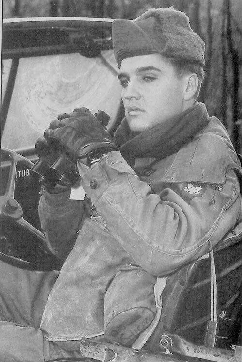 Elvis Presley : photos de sa vie