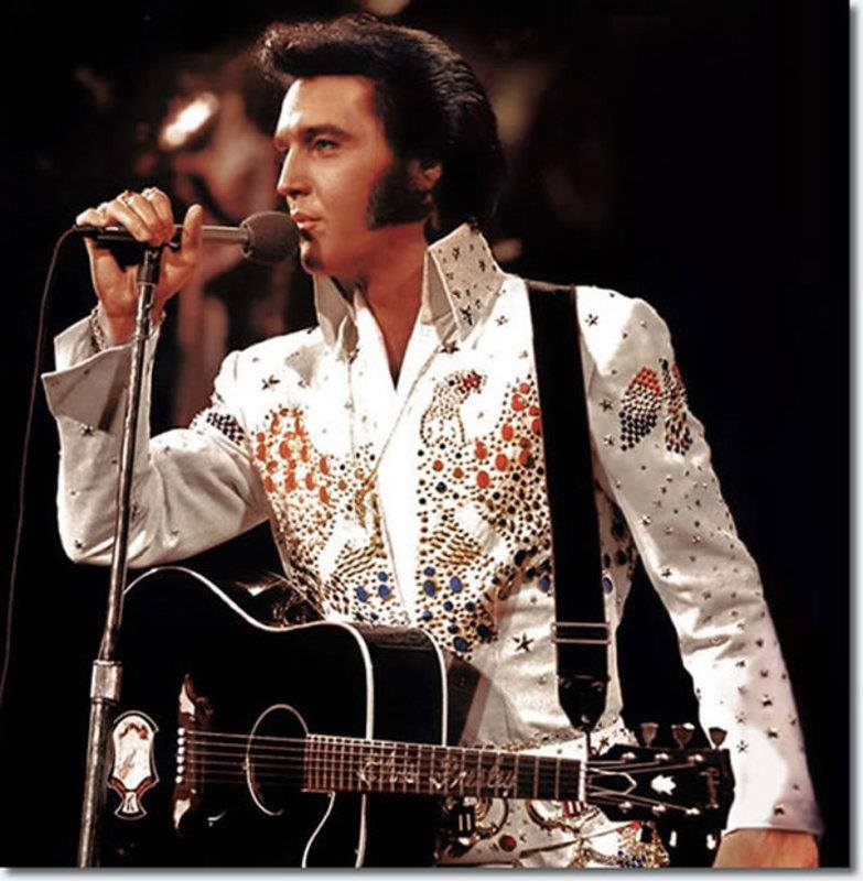 Elvis Presley : photos de sa vie