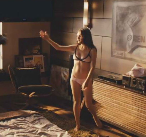 Mila Kunis Nue