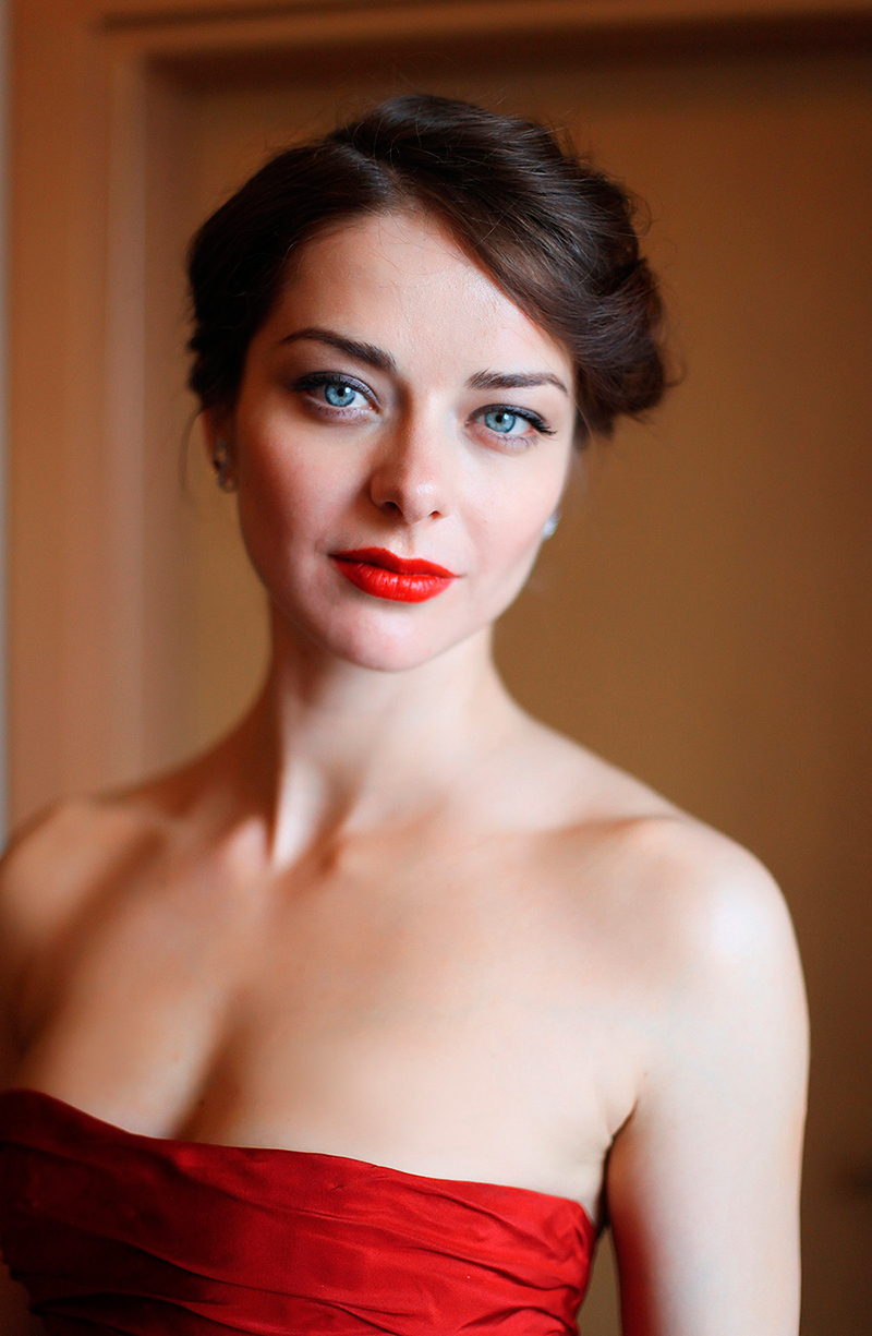 Marina Alexandrova Nue