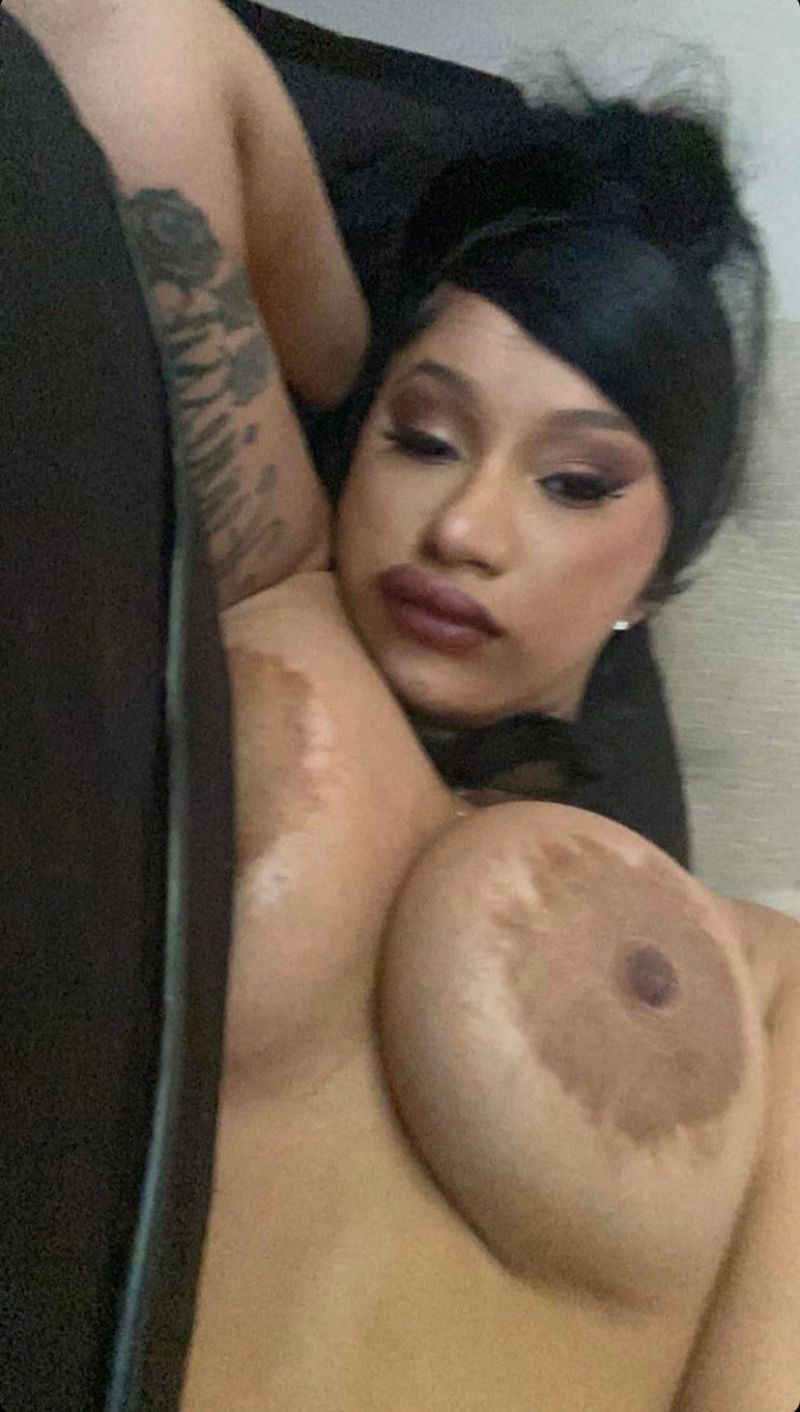 Photos de Cardi B nue qui ont fuité
