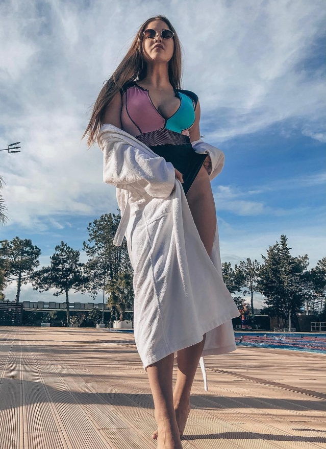 Mila Sayfutdinova nue