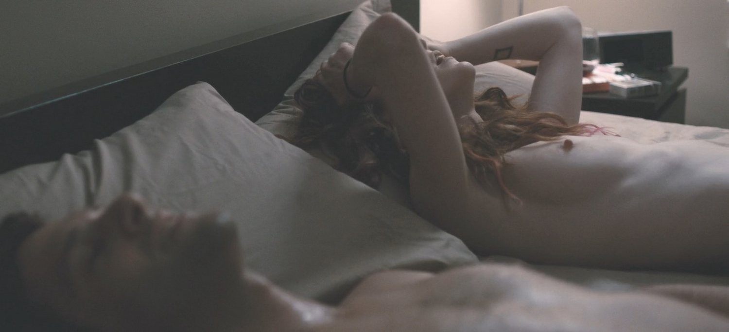 Rose Leslie (Rose Eleanor Arbuthnot-Leslie) nue