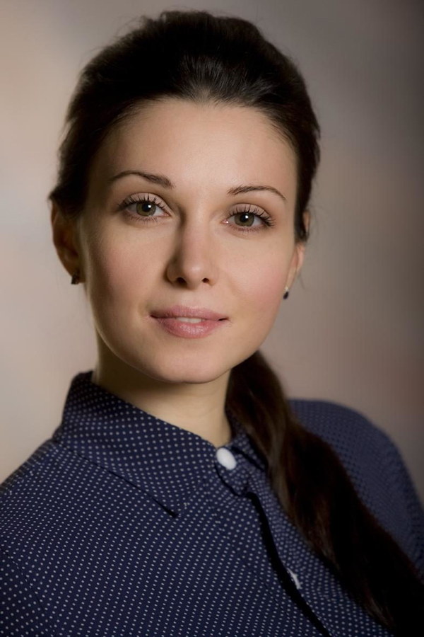 Alexandra Ursulyak Nue