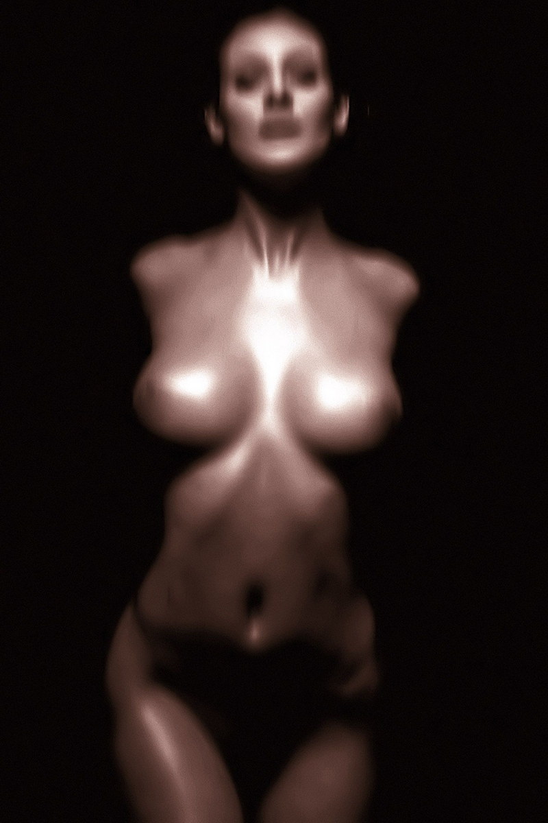 Emmanuelle Chriqui Nue