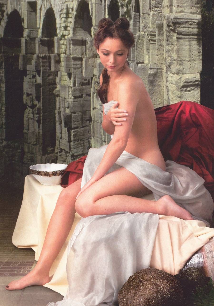 Elena Zakharova nue