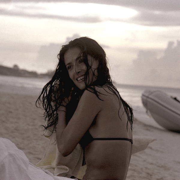 Photos rares de Salma Hayek jeune