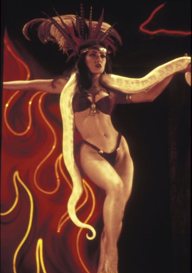 Photos rares de Salma Hayek jeune