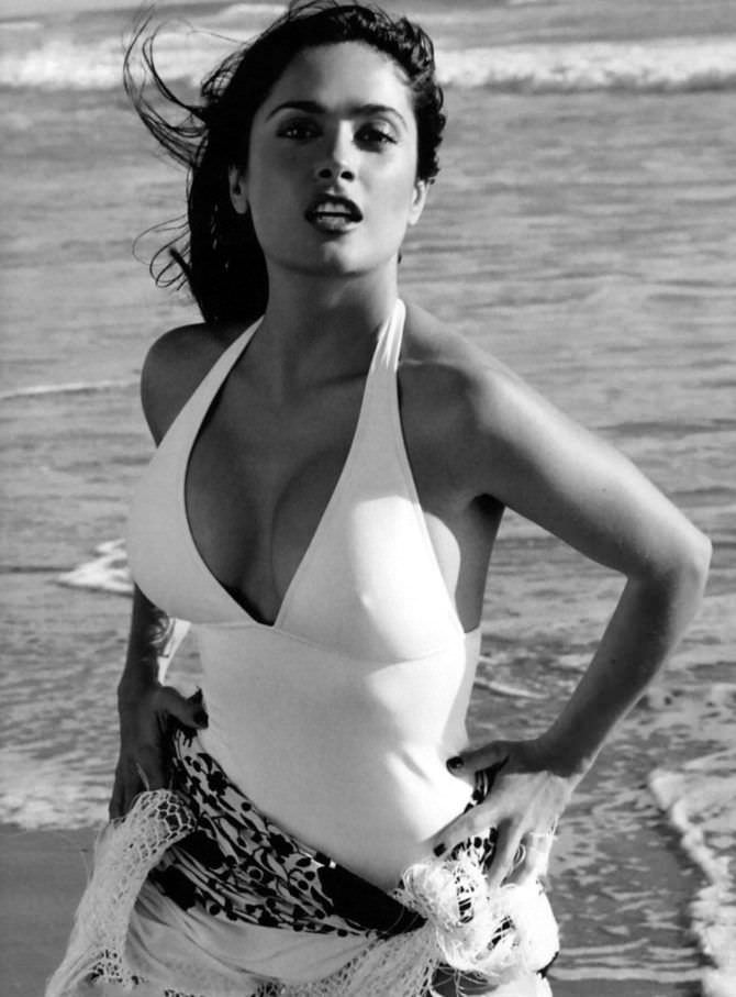 Photos rares de Salma Hayek jeune