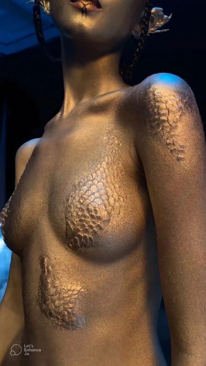 Karina Karambeybi Nue