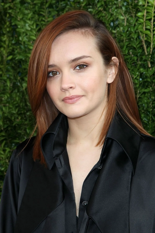 Olivia Cooke Nue