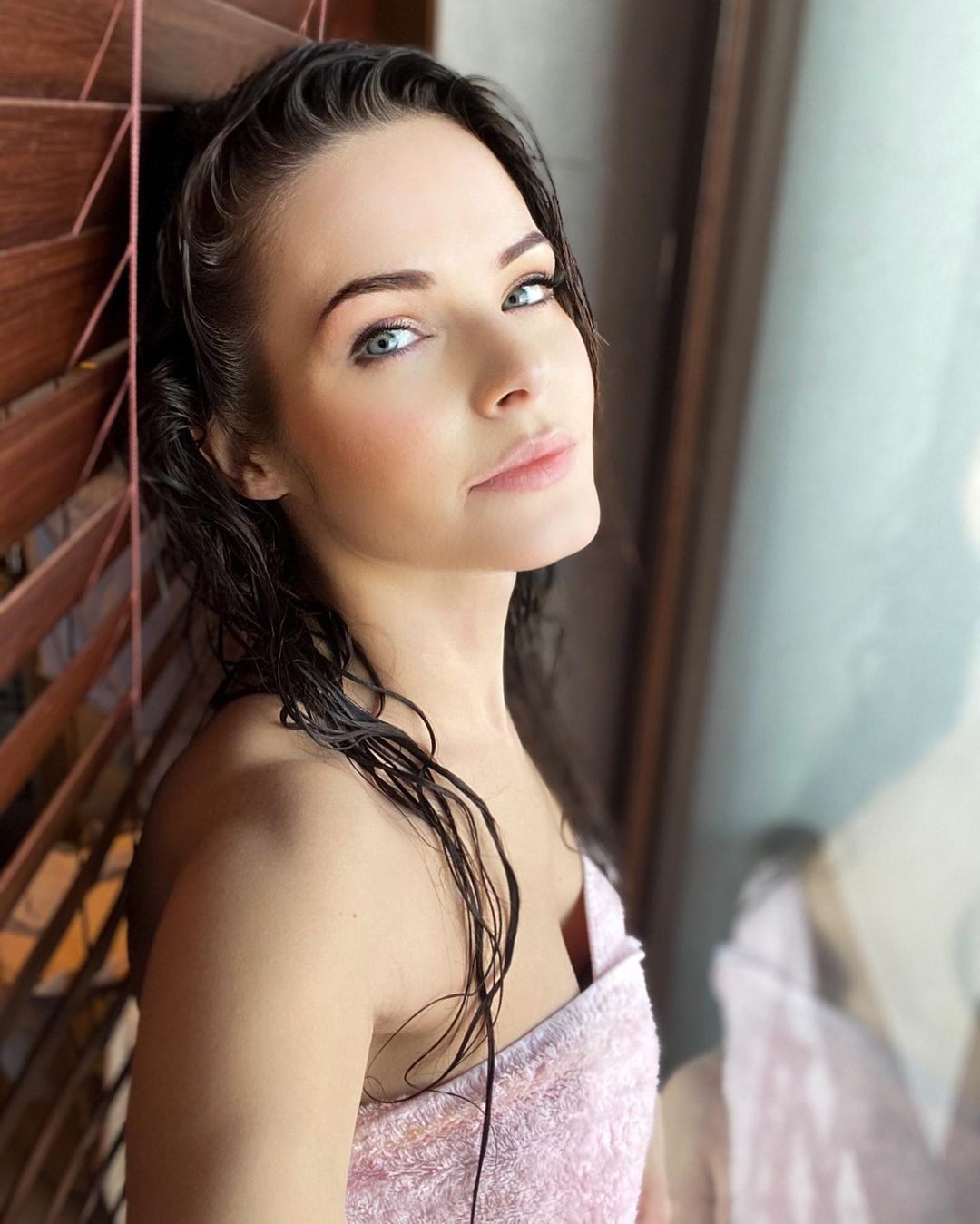 Anna Peskova nue