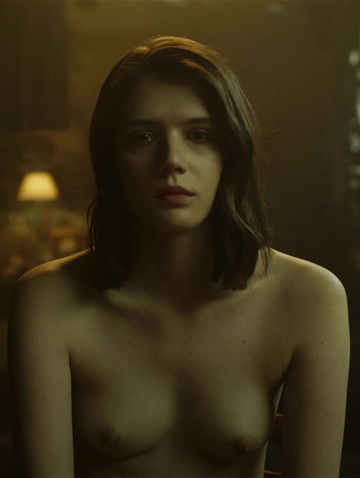 Anastasia Krasovskaya complètement nue