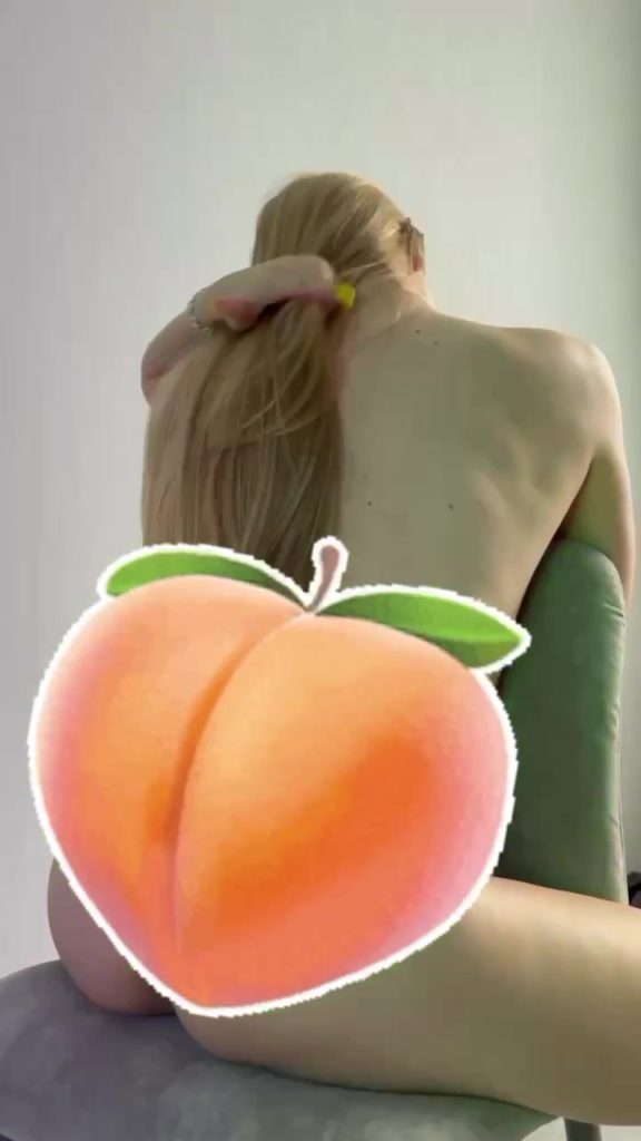 La blogueuse nue Dilu