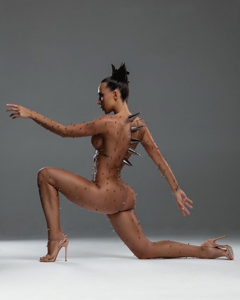 Lerchek nue (Valeria Chekalina)