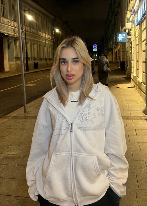 Éva