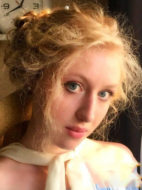 Inès