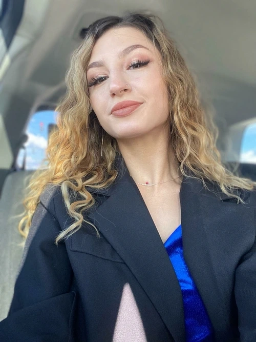 Éva
