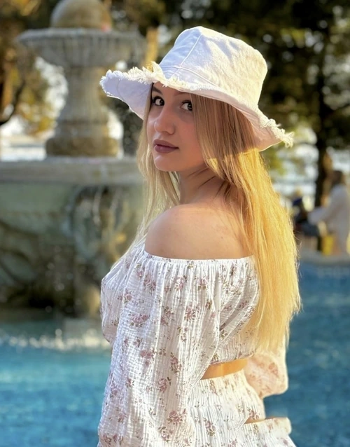 Clara