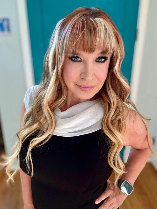 Cynthia Rothrock complètement nue