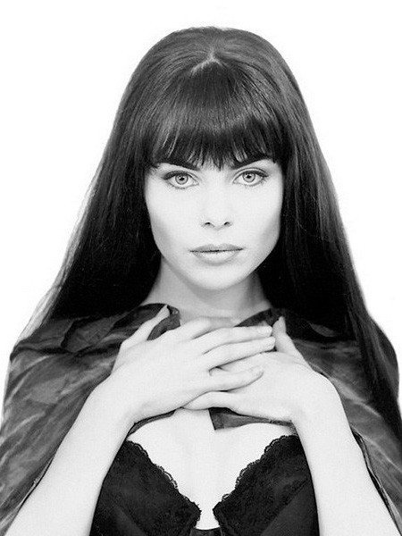 Inna Gomez Nue